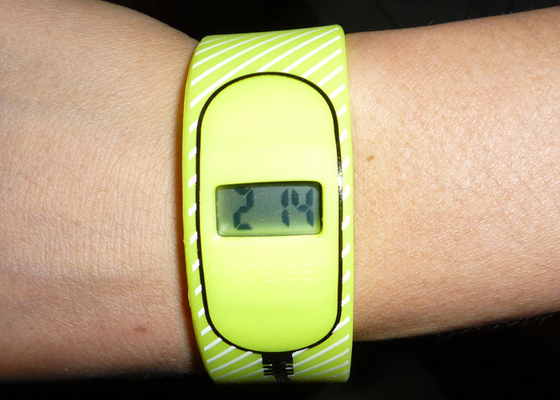 Φωτεινό κίτρινο ρολόι αθλητικής ψηφιακό ζελατίνας σιλικόνης